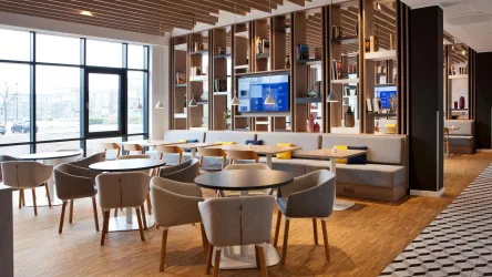 Dining Lounge (© Holiday Inn Kaiserslautern)