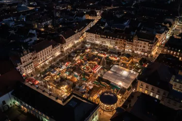 Das Herz der Stadt im weihnachtlichen Lichterglanz