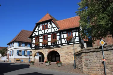 Rathaus Heuchelheim